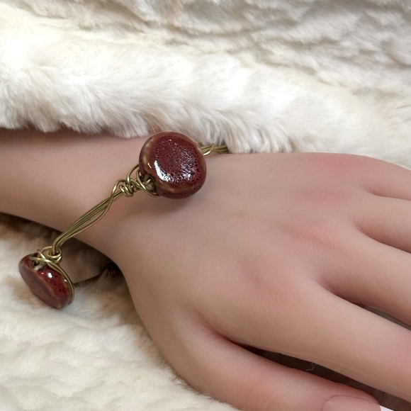 Artisan-made Red Jasper Wire Bracelet - Picture 3 of 5